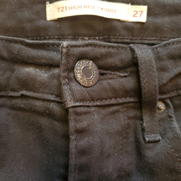 Levi's 721 High Rise Skinny Black Jeans - Picture 6 of 7